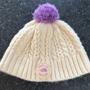 The North Face Cream Knit Beanie with Purple Pom-Pom - XS